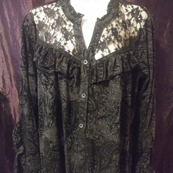 Black Victorian Lace Bell Sleeve Blouse - Picture 1 of 2